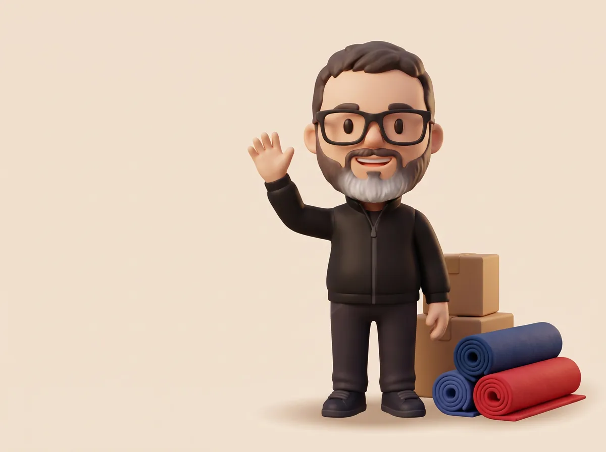 Boneco 3D do Rondon acenando ao lado de caixas de papelão e rolos de tecido